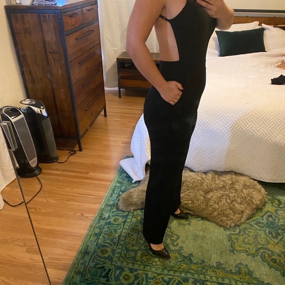 Lulu’s Black Low Back High Neck Jumpsuit - Picture 4 of 7